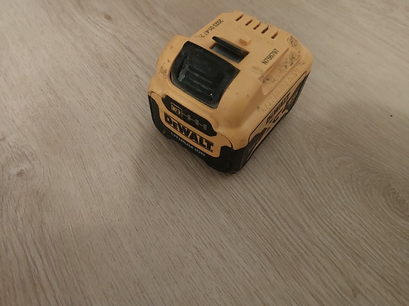 Product image 1 of 2