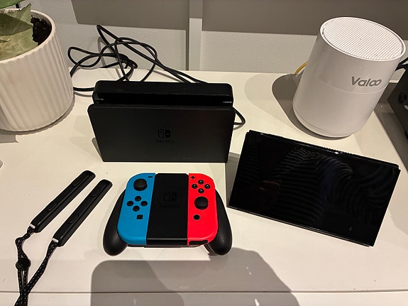 Product image 1 of 7