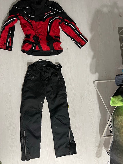 Product image 1 of 6