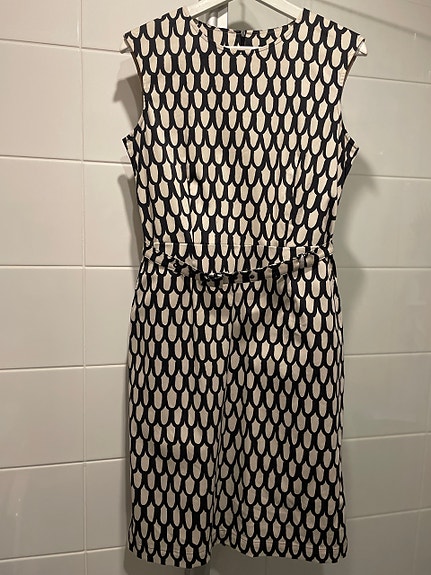 Product image 1 of 8