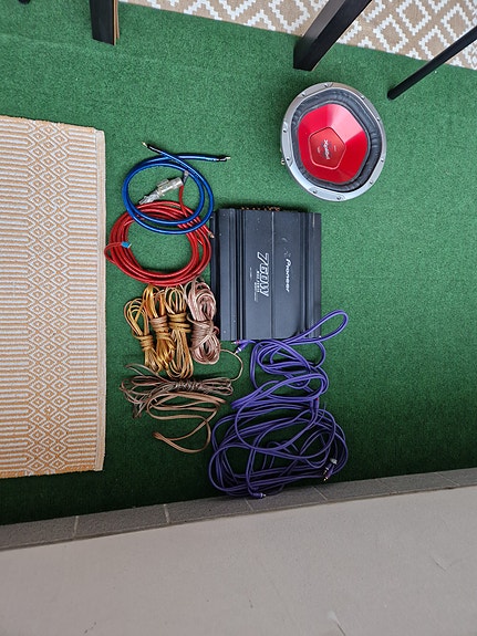 Product image 1 of 4