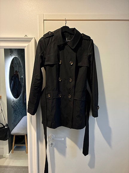 Product image 1 of 7