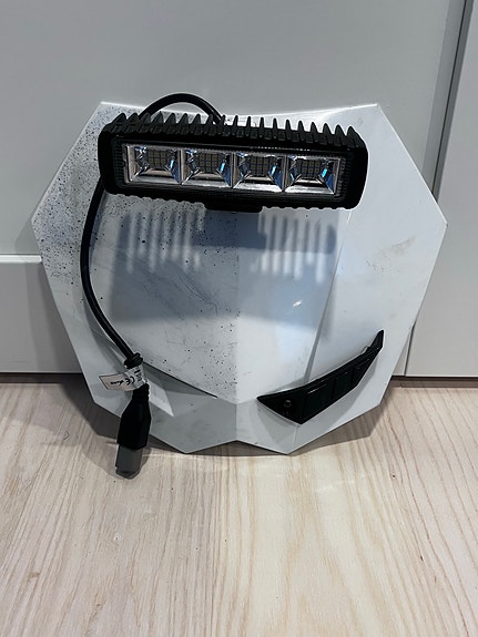 Product image 1 of 4