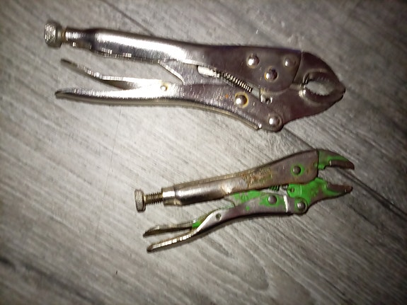 Product image 1 of 2
