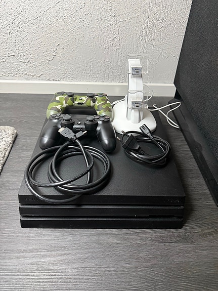 Product image 1 of 3
