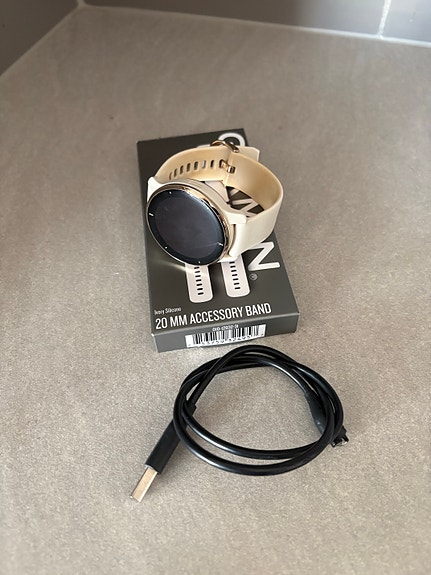 Product image 1 of 4