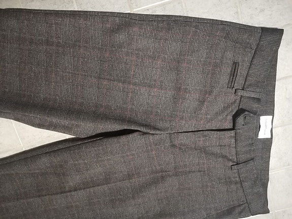 Product image 1 of 9