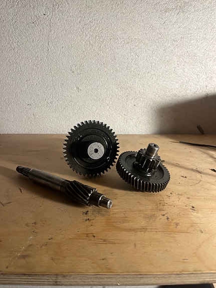 Product image 1 of 2