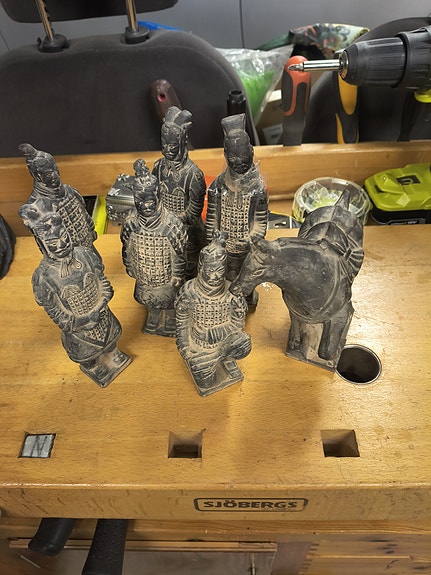 Product image 1 of 3