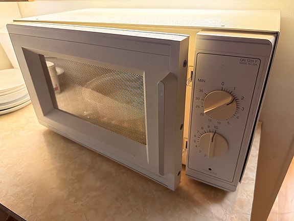 Product image 1 of 6