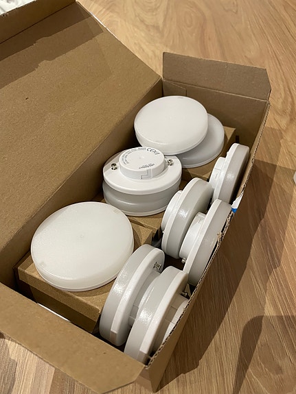 Product image 1 of 7