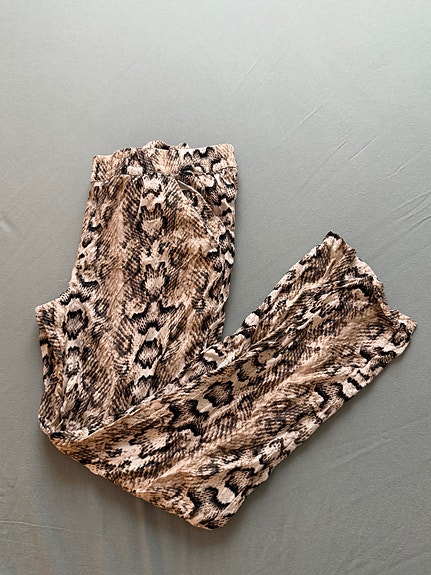 Product image 1 of 9