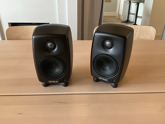 Product image 1 of 5