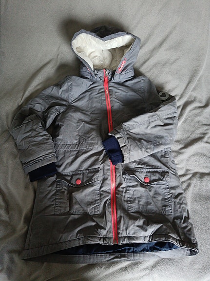 Product image 1 of 2