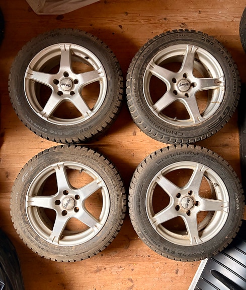 Product image 1 of 4