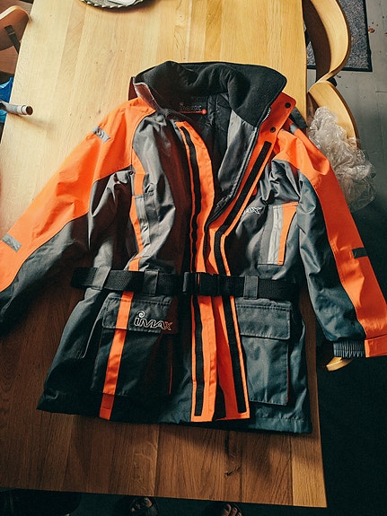 Product image 1 of 6