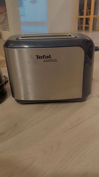 Product image 1 of 2