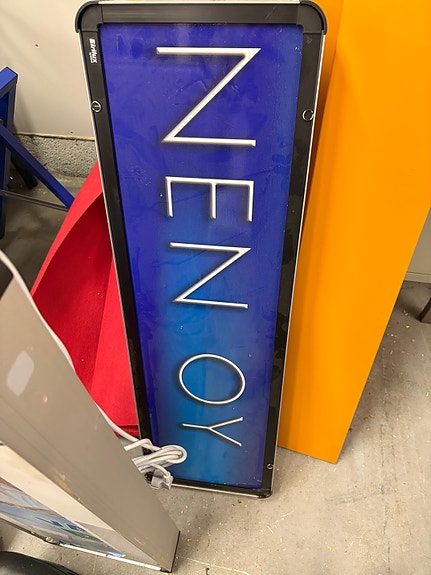 Product image 1 of 4