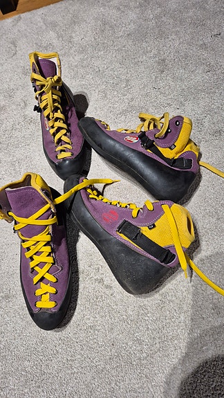 Product image 1 of 3