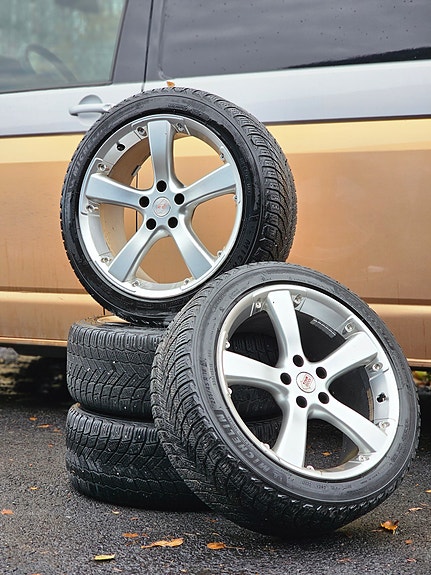 Product image 1 of 10