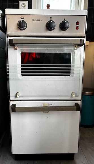 Product image 1 of 3