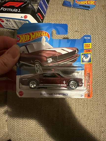 Product image 1 of 3