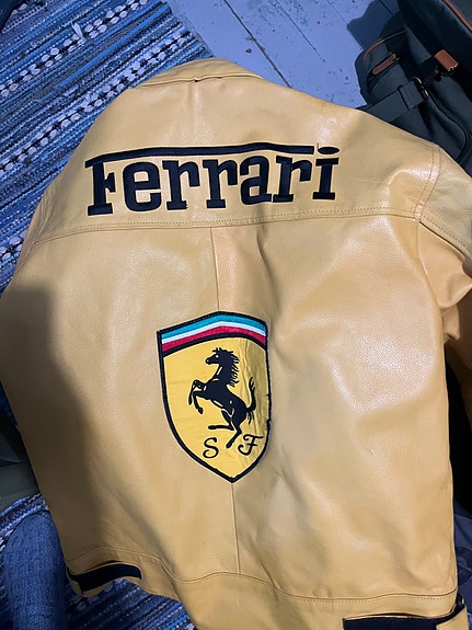Product image 1 of 3