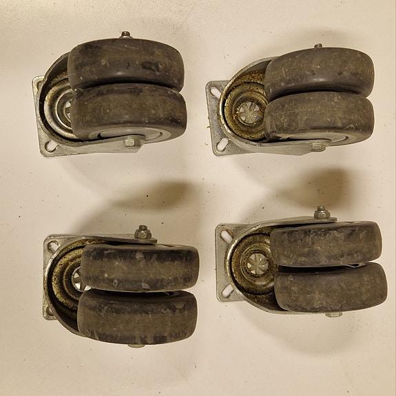 Product image 1 of 2
