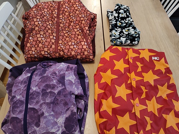 Product image 1 of 2