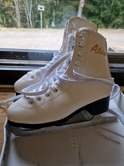 Product image 1 of 4
