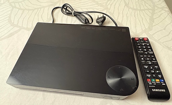 Product image 1 of 4