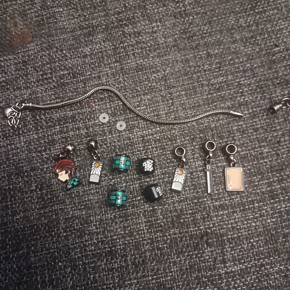 Product image 1 of 3