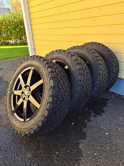 Product image 1 of 9