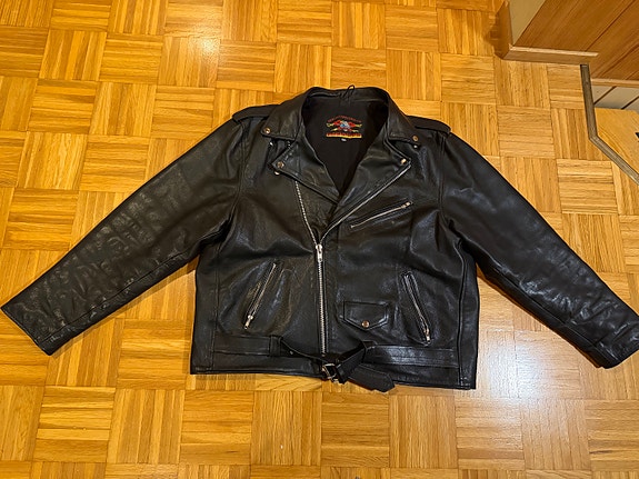 Product image 1 of 3