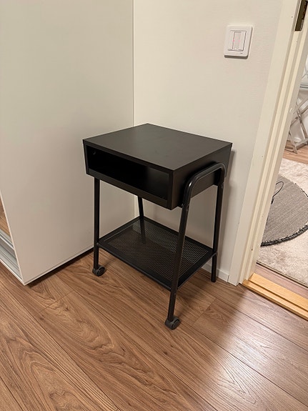 Product image 1 of 2
