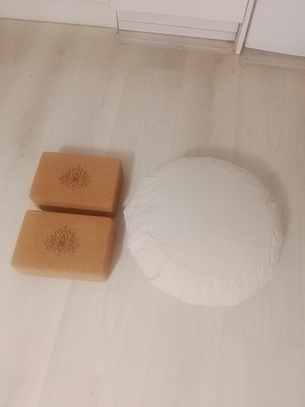 Product image 1 of 4