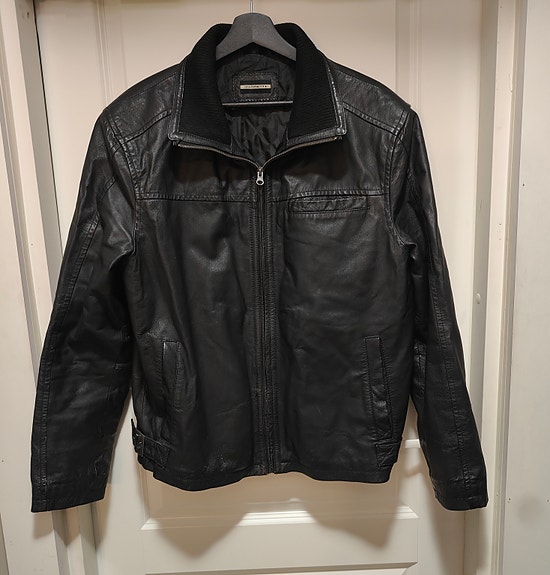 Product image 1 of 8