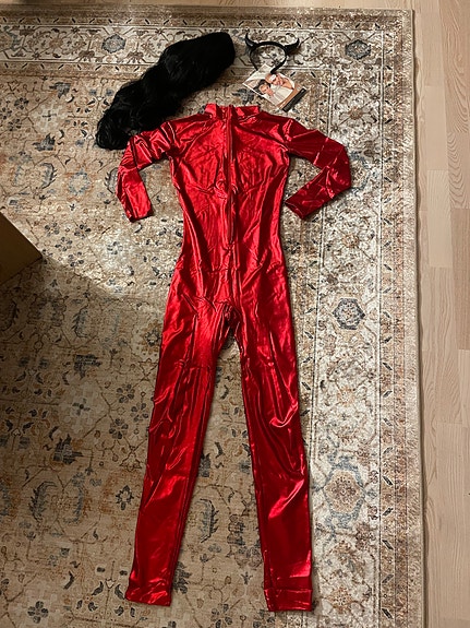 Product image 1 of 4