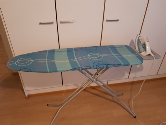 Product image 1 of 2