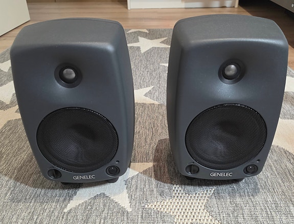 Product image 1 of 5