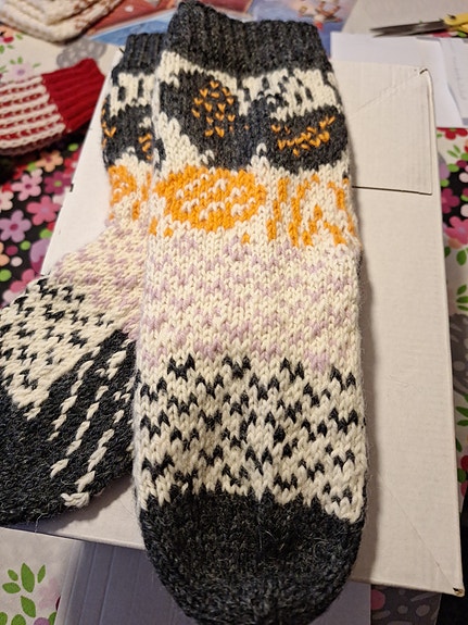 Product image 1 of 2