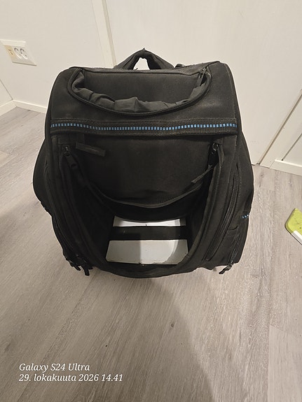 Product image 1 of 3