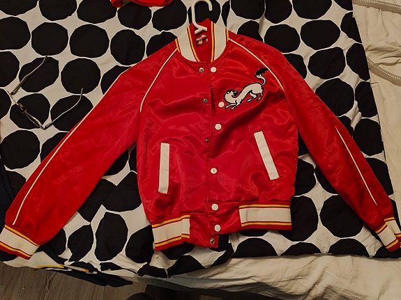 Product image 1 of 2