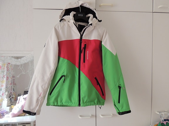 Product image 1 of 2