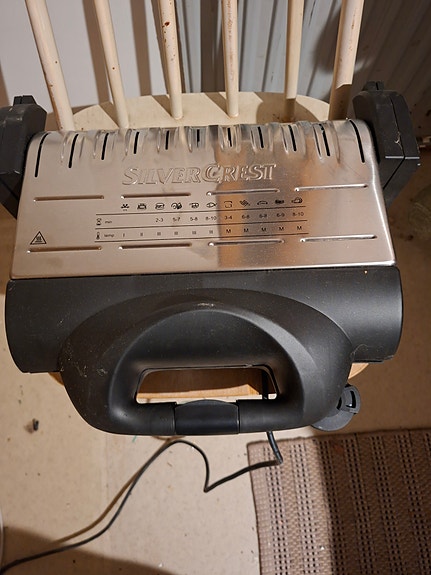 Product image 1 of 2