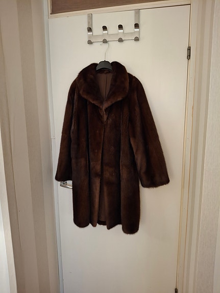 Product image 1 of 9