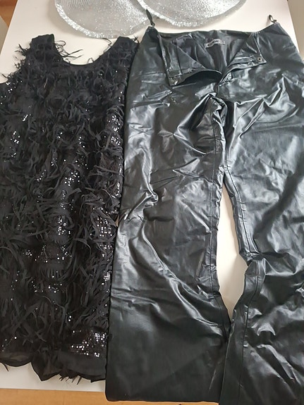 Product image 1 of 4