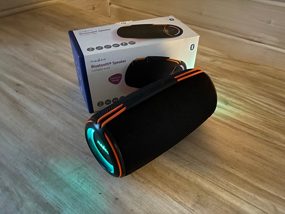 Product image 1 of 2