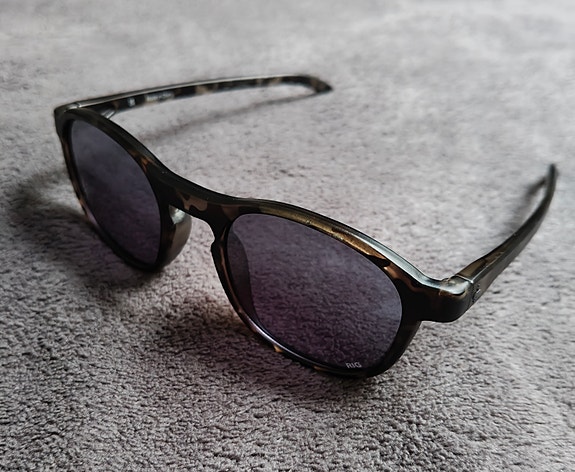 Product image 1 of 9
