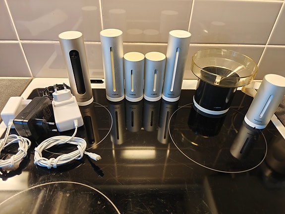 Product image 1 of 3
